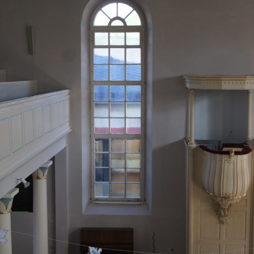 Friedrichsdorf Hugenottenkirche Fenster von innen Restaurierung durch Conservation Pool
