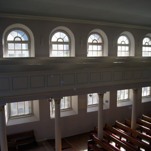 Friedrichsdorf Hugenottenkirche Fenster von innen Restaurierung durch Conservation Pool