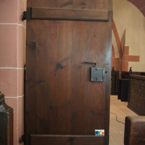 Aufnahme Türe Restaurierung Kirchenausstattung Kiedrich Kirche St. Valentinus durch Conservation Pool