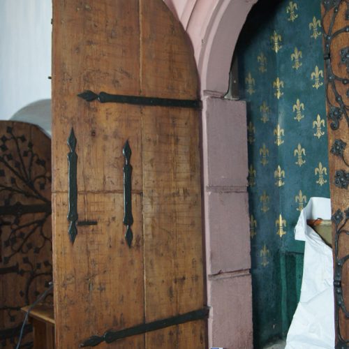 Wandschrank Restaurierung Kiedrich Kirche St. Valentinus durch Restaurierungsatelier Conservation Pool