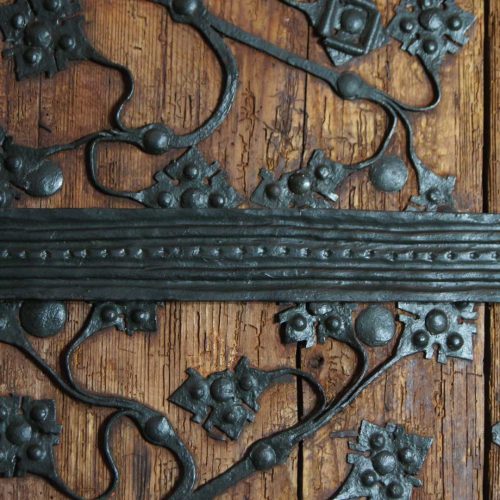 Wandschrank Nahaufnahme Restaurierung Kiedrich Kirche St. Valentinus durch Restaurierungsatelier Conservation Pool