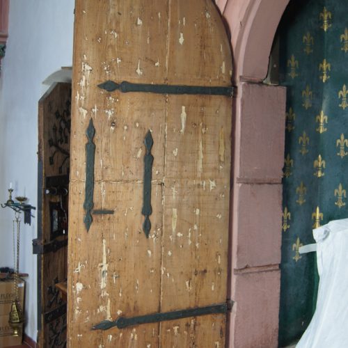 Wandschrank Restaurierung Kiedrich Kirche St. Valentinus durch Restaurierungsatelier Conservation Pool