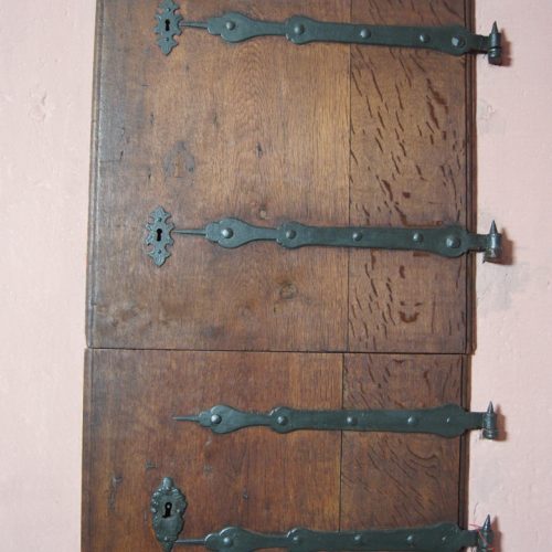 Wandschrank Restaurierung Kiedrich Kirche St. Valentinus durch Restaurierungsatelier Conservation Pool