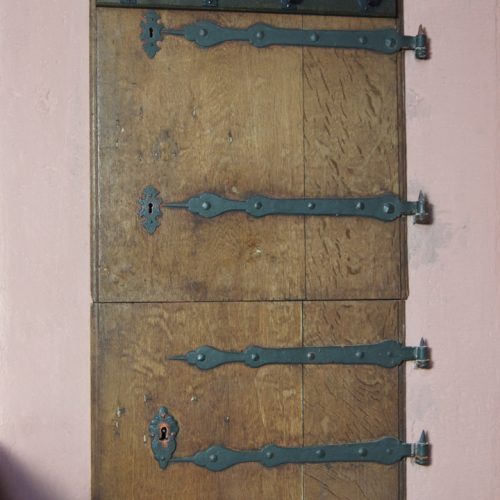 Wandschrank Restaurierung Kiedrich Kirche St. Valentinus durch Restaurierungsatelier Conservation Pool
