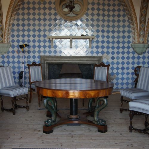 Delfintisch in der Sommerhalle des Schloss Stolzenfels