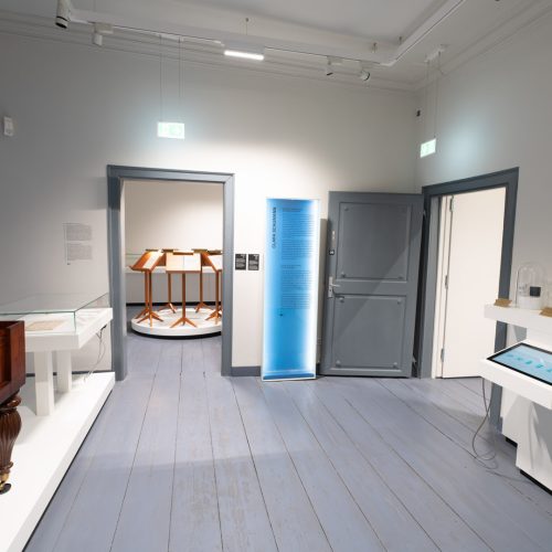 Schumann-Haus Museum von innen, Restaurierung und Konservierung Türen Conservation Pool
