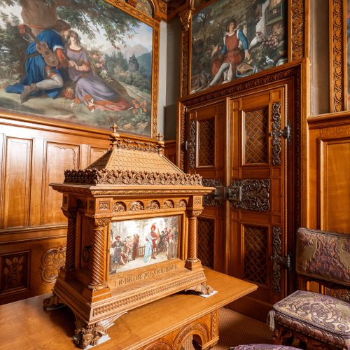 Denkmalgerechte Restaurierung des Ankleidezimmers im Schloss Neuschwanstein.